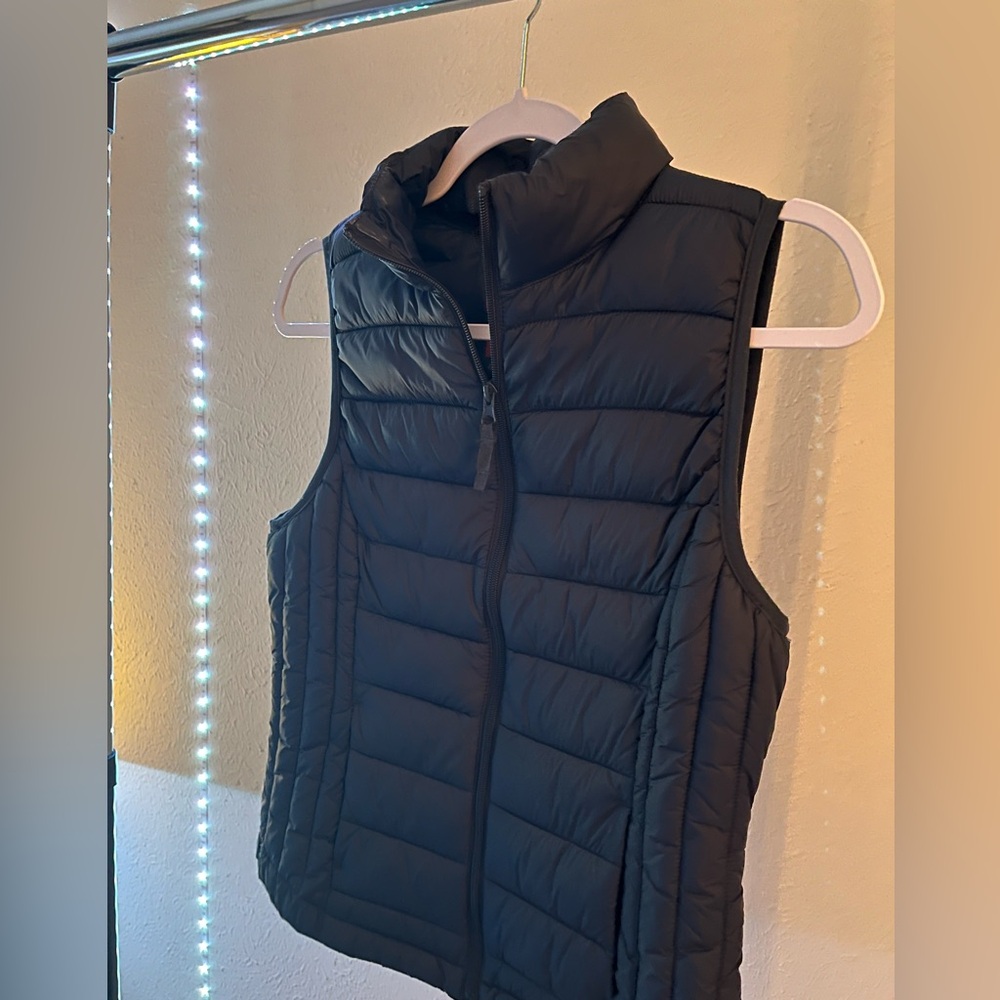 Navy Blue Puffer Vest
